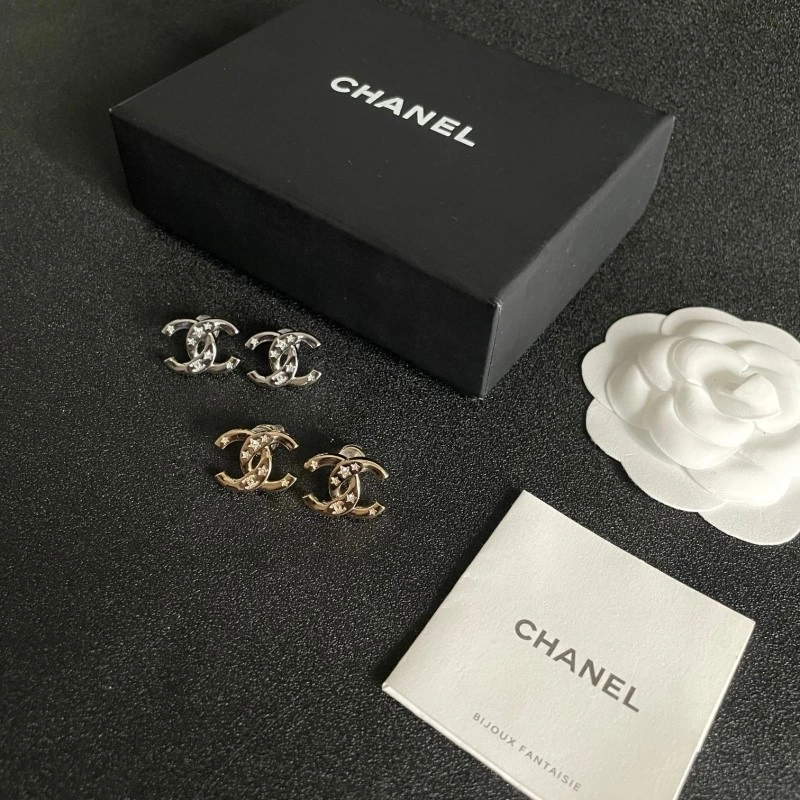 Chanel Earrings EyeCatching 220077