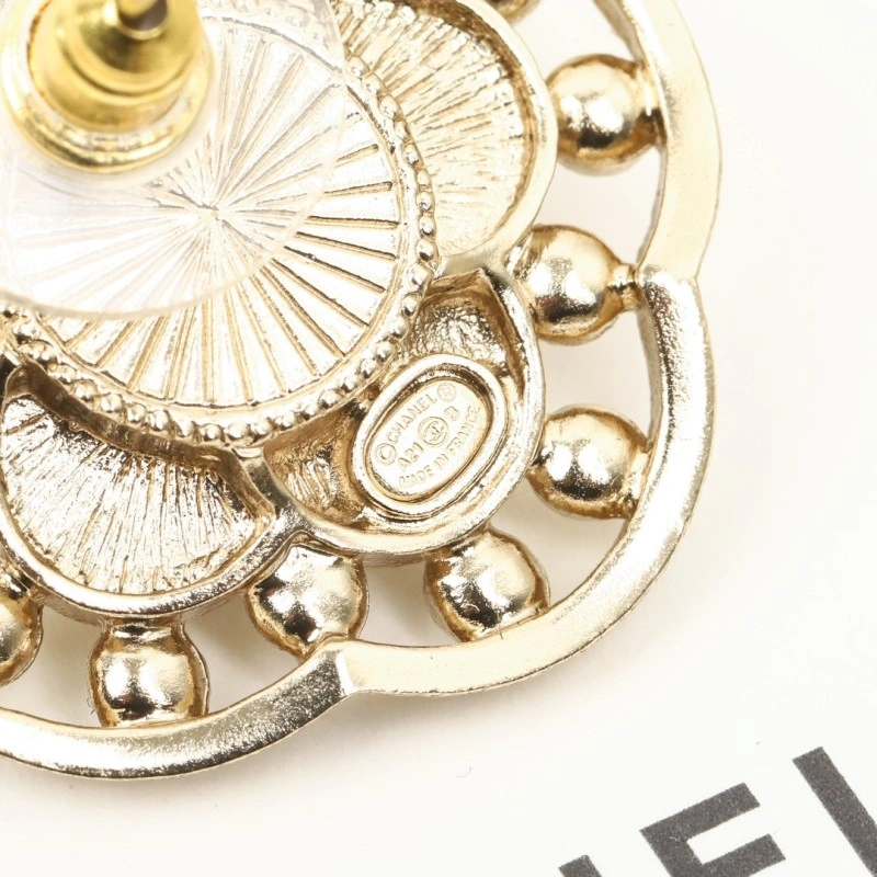 Snug Chanel Earrings 220074