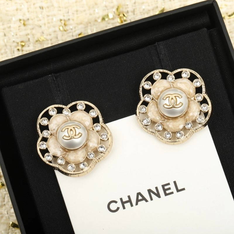 Snug Chanel Earrings 220074