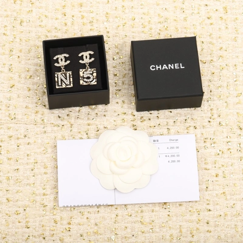 Chanel Earrings TechFriendly 220070