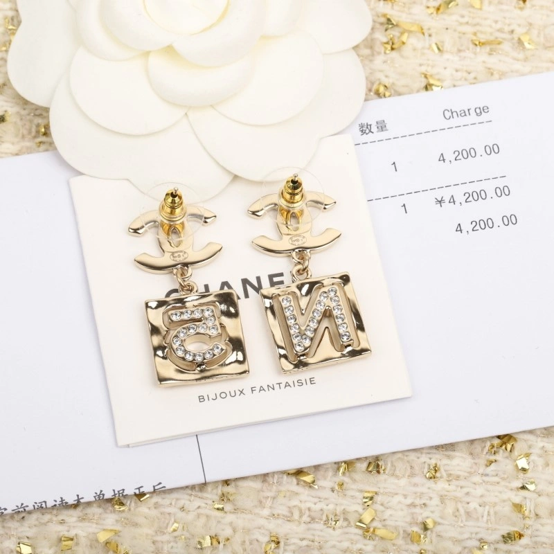 Chanel Earrings TechFriendly 220070