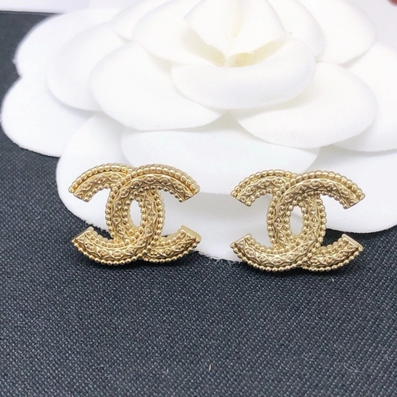 Reliable Chanel Earrings 220064