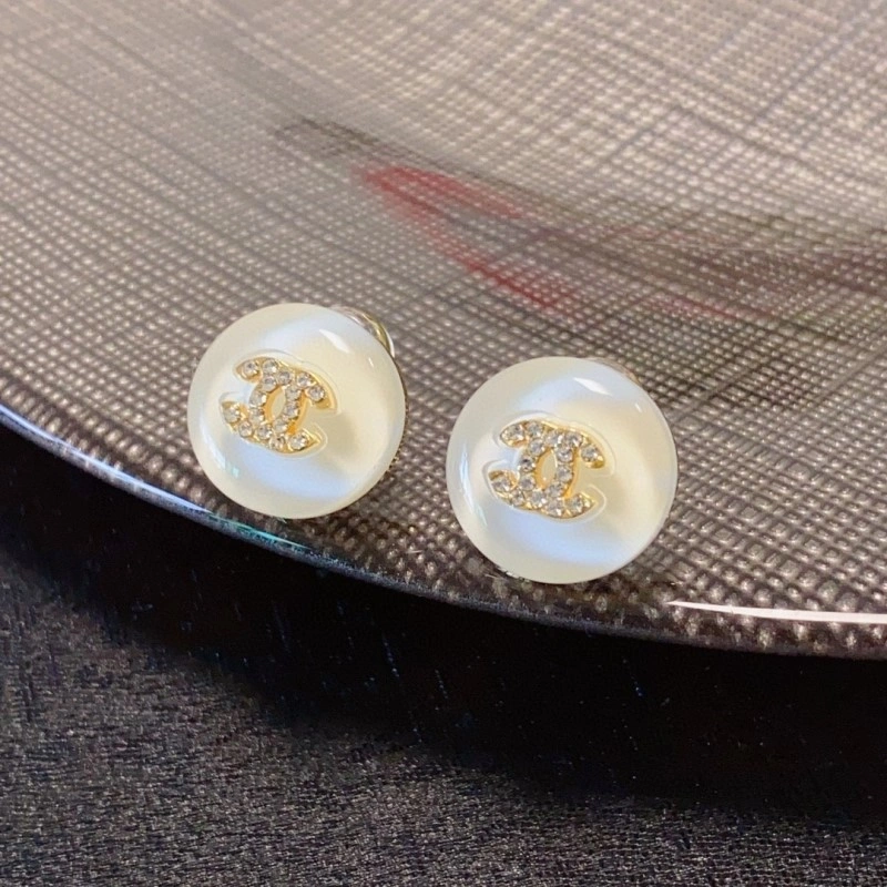 Chanel Earrings Packable 220038