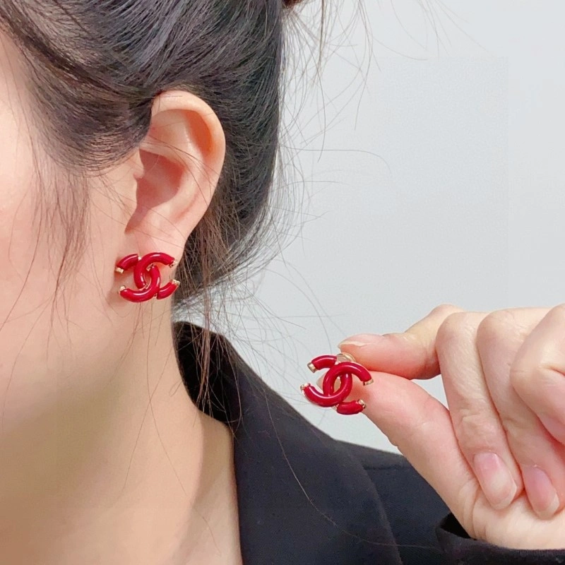 Minimalist Chanel Earrings 220025