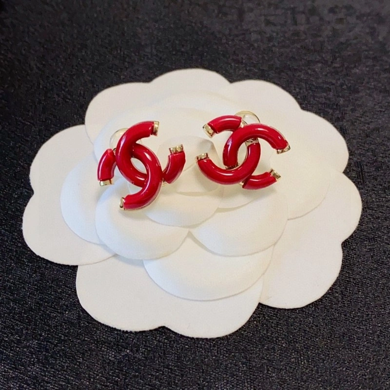 Minimalist Chanel Earrings 220025