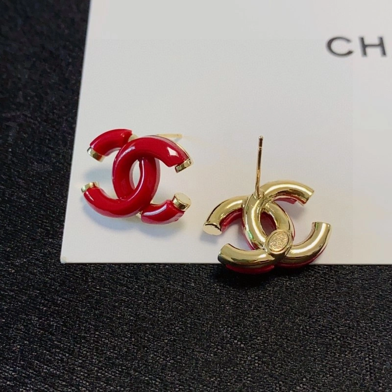 Minimalist Chanel Earrings 220025