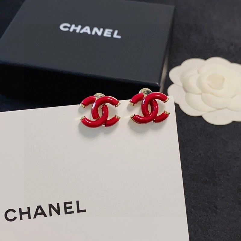 Minimalist Chanel Earrings 220025