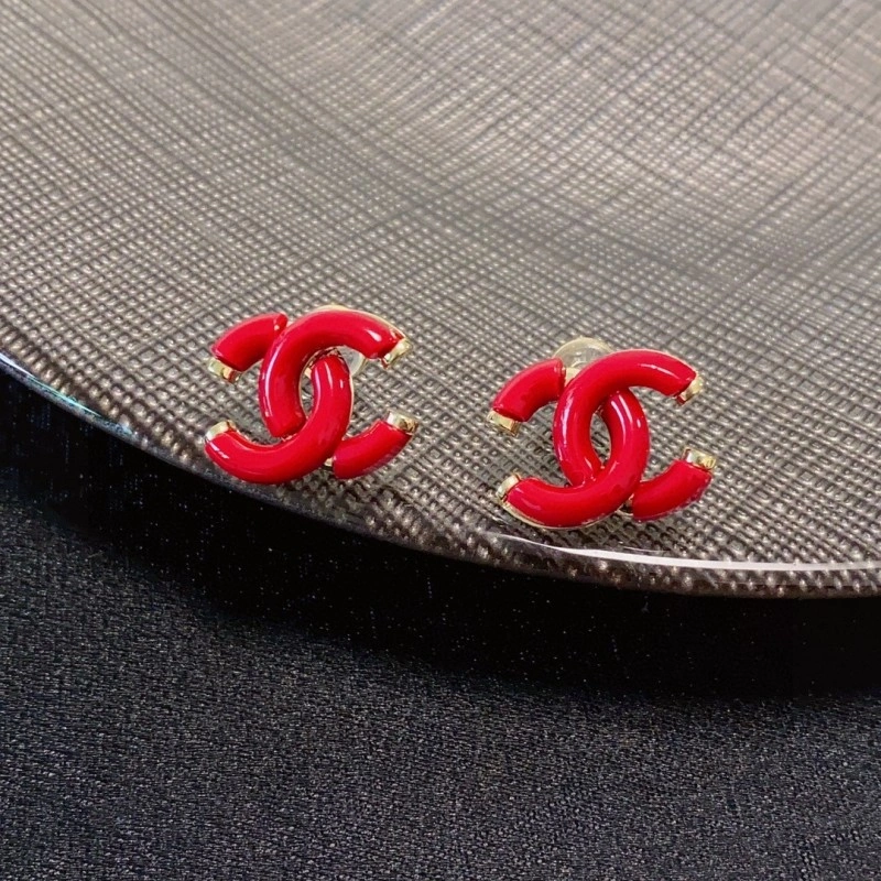 Minimalist Chanel Earrings 220025