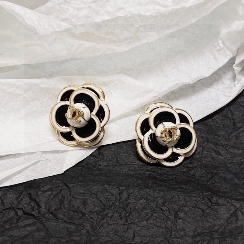 Chic Chanel Earrings 220029