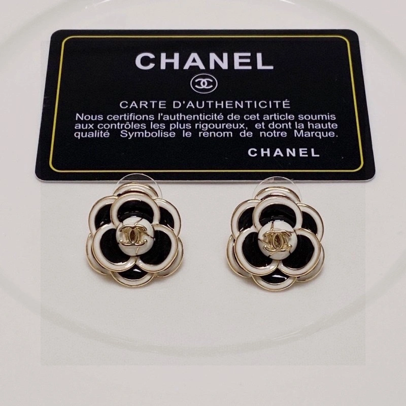 Chic Chanel Earrings 220029