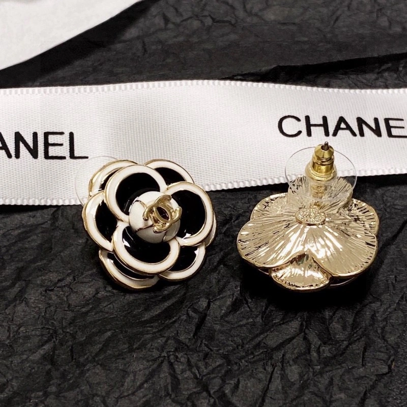 Chic Chanel Earrings 220029