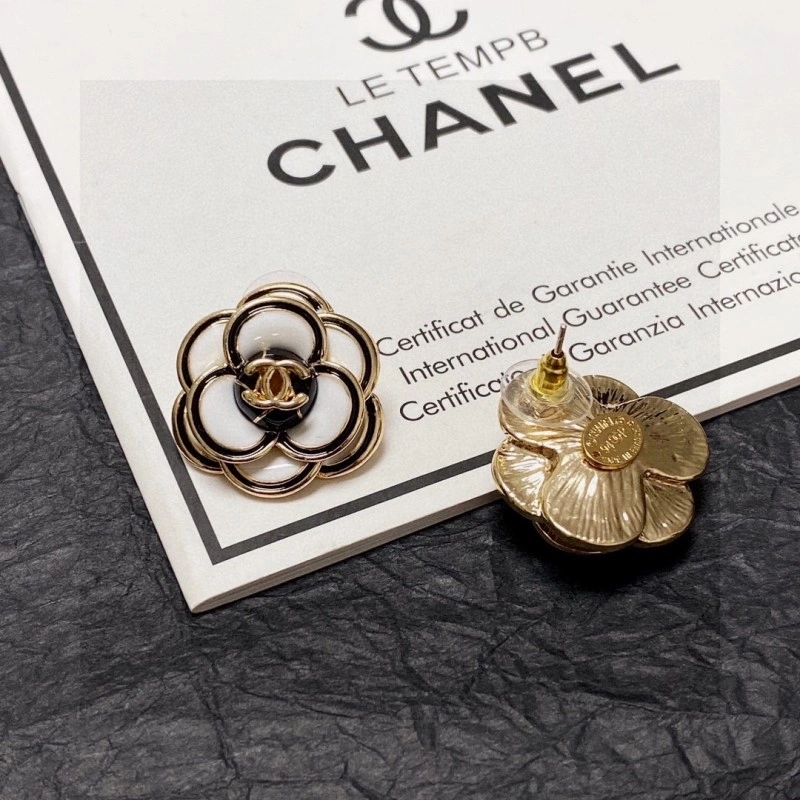 Chanel Earrings Timeless 220037