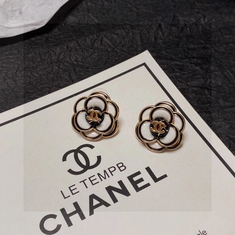 Chanel Earrings Timeless 220037