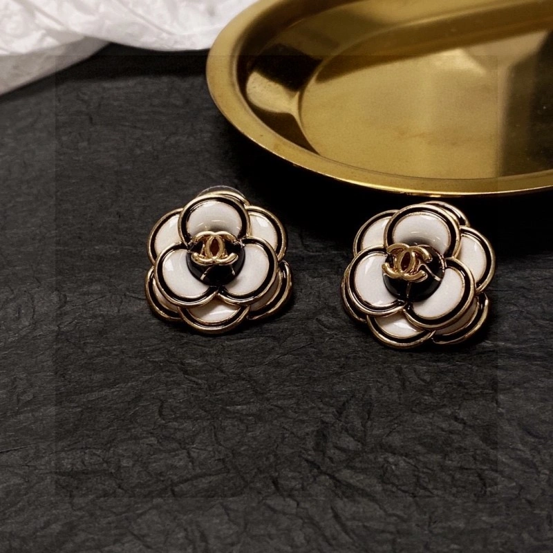 Chanel Earrings Timeless 220037