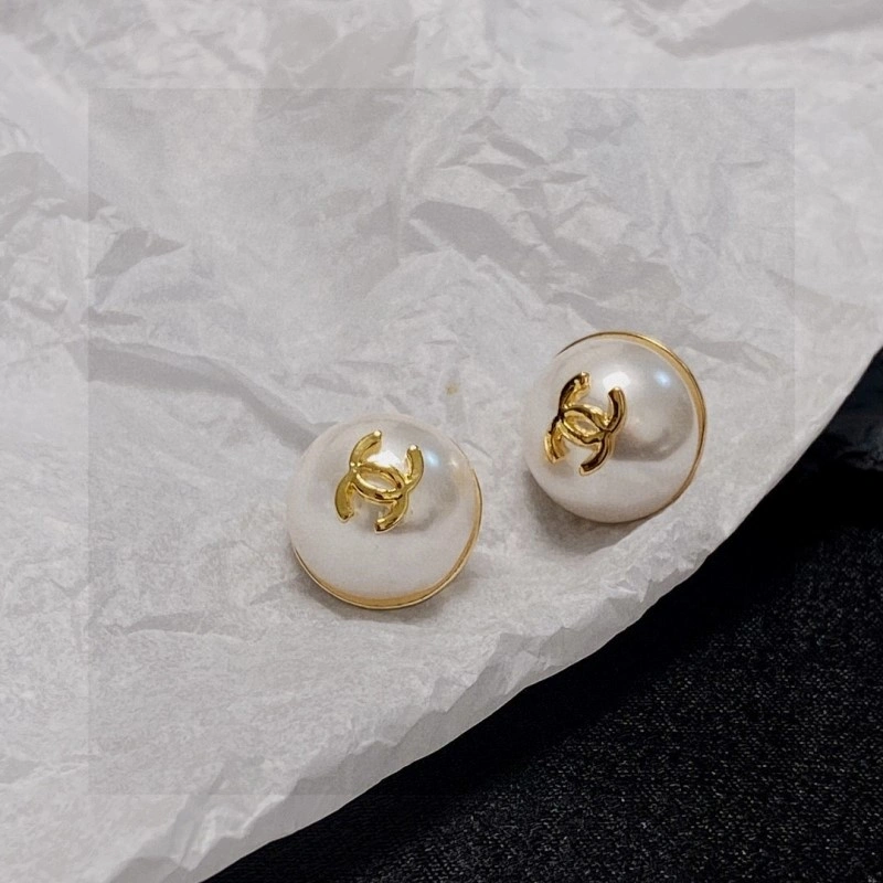 Chanel Earrings Bright 220028