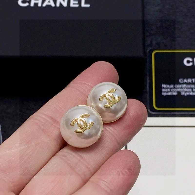 Chanel Earrings Bright 220028