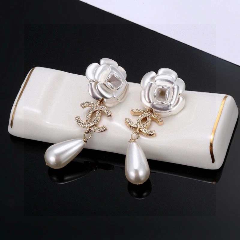 Chanel Earrings ComfortFit 220022