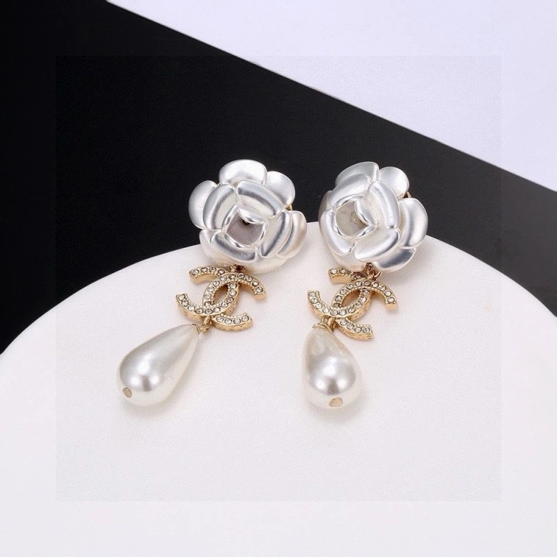 Chanel Earrings ComfortFit 220022