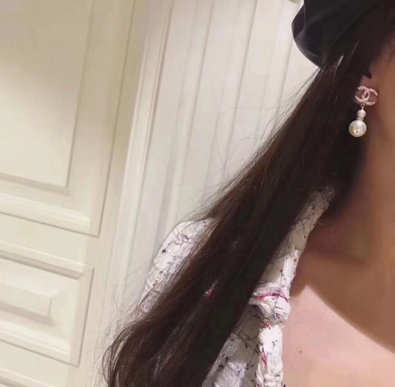 OdorResistant Chanel Earrings 220065