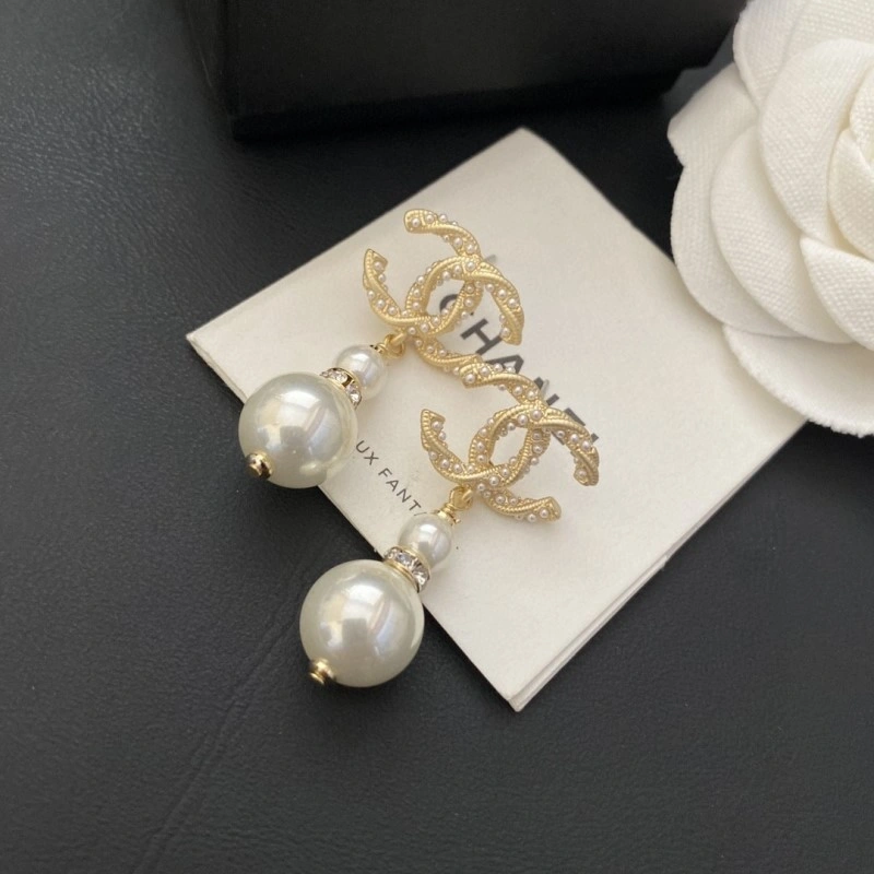 OdorResistant Chanel Earrings 220065