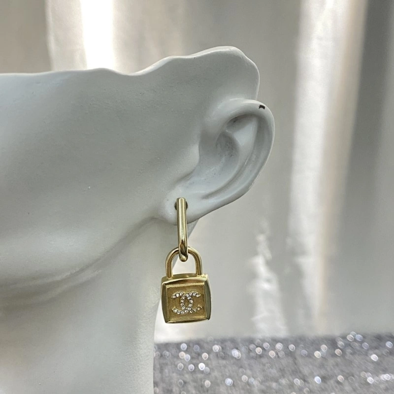 Chanel Earrings FashionForward 220024