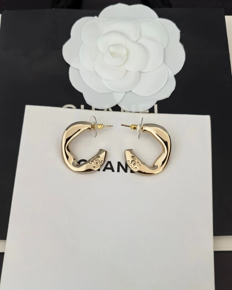 Chanel Earrings Elegant 220015