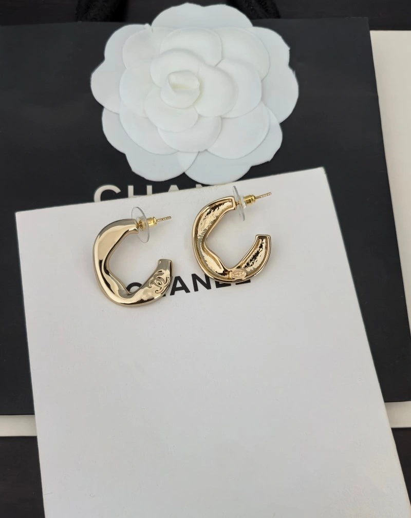 Chanel Earrings Elegant 220015
