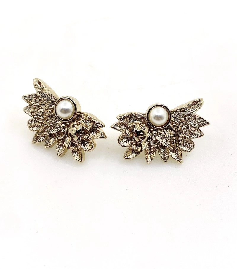Trendsetting Chanel Earrings 220012