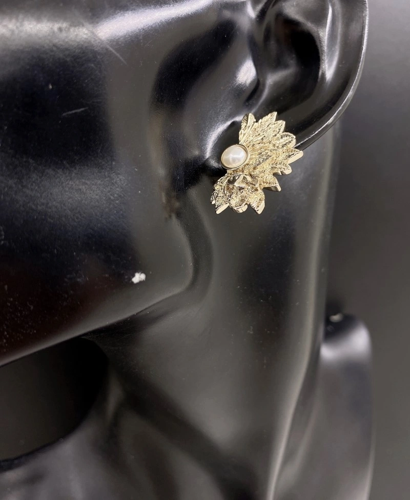 Trendsetting Chanel Earrings 220012