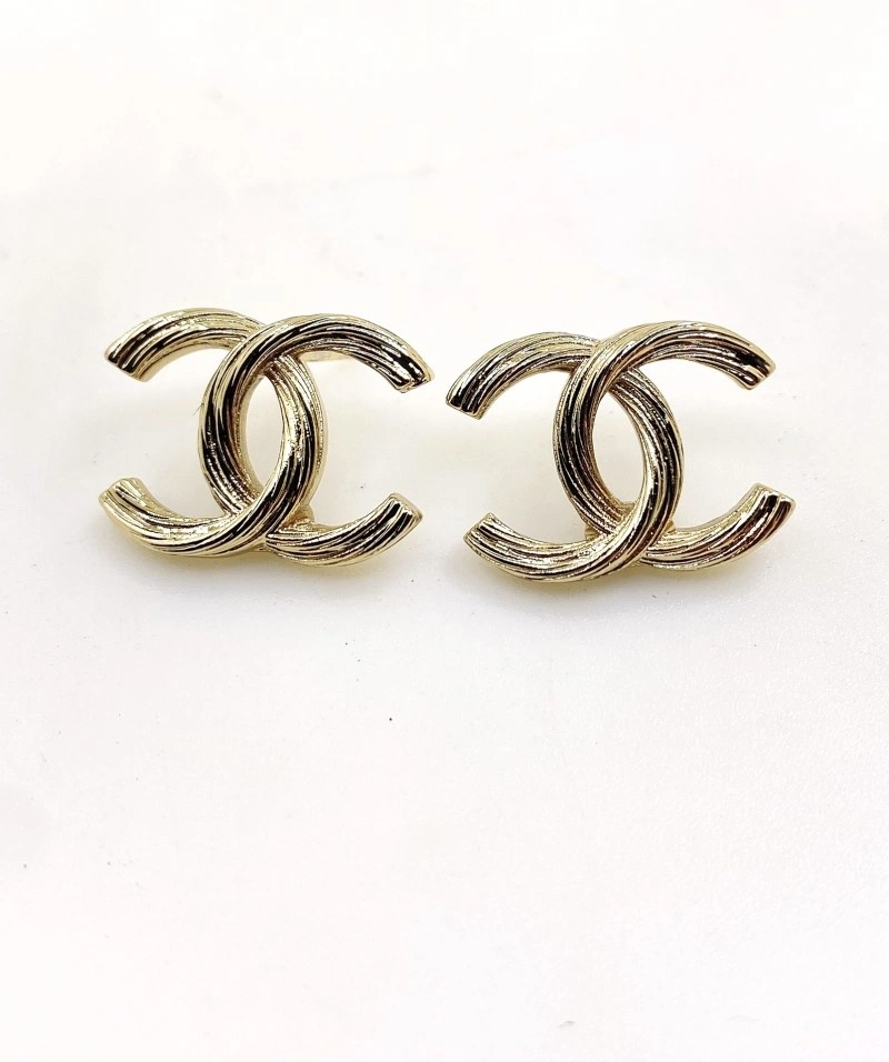 Comfortable Chanel Earrings 220007