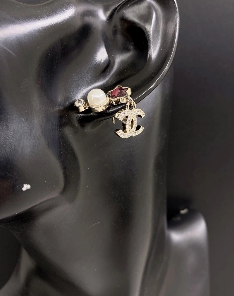 Chanel Earrings ComfortFit 220016