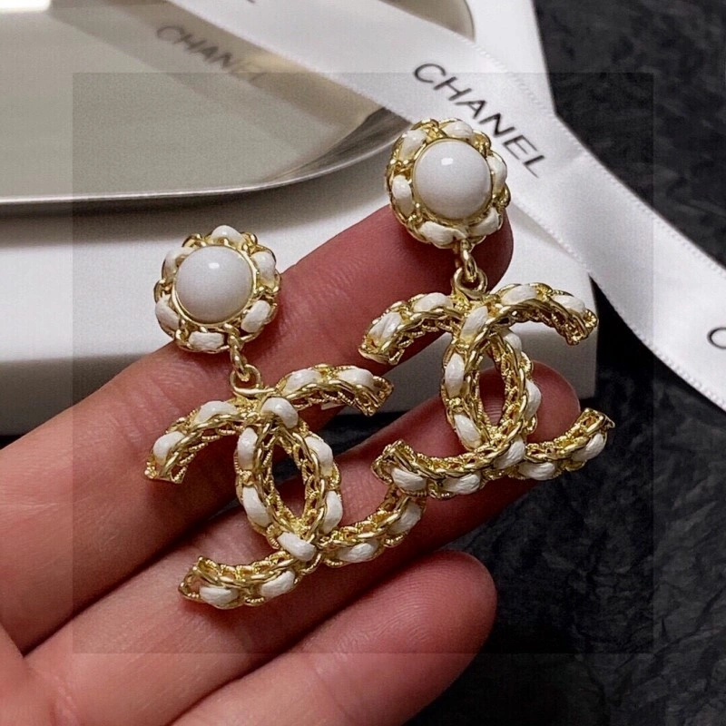 Efficient Chanel Earrings 220002