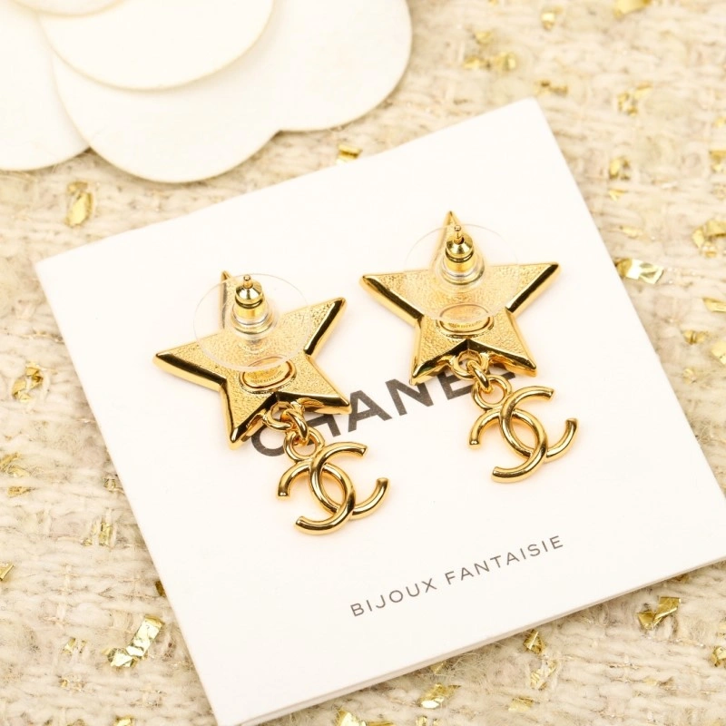 Effortless Chanel Earrings 220008