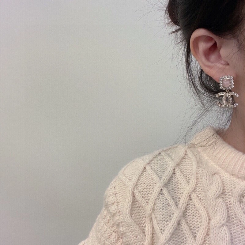 Chanel Earrings Sophisticated 220036