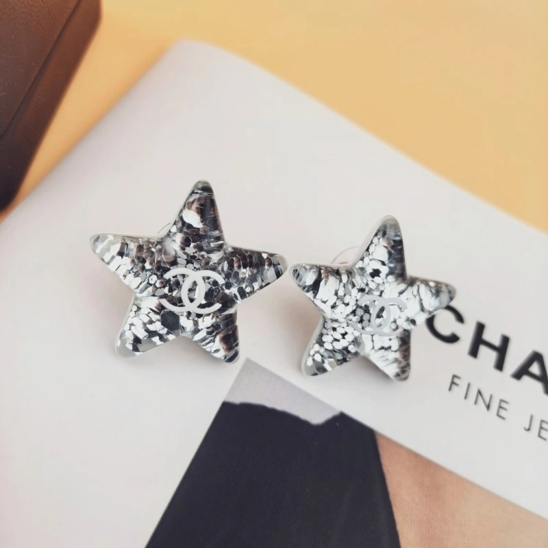 Chanel Earrings SmoothTexture 220003
