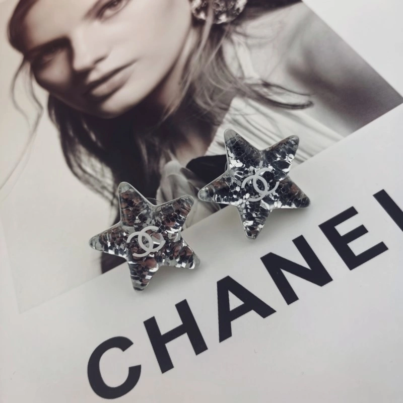Chanel Earrings SmoothTexture 220003