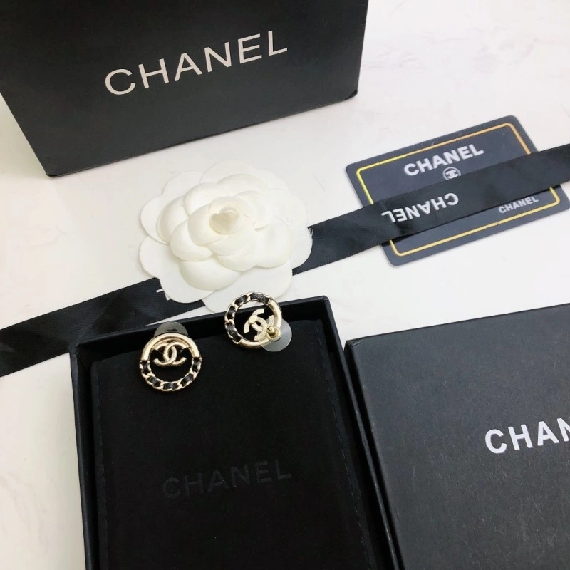 Chanel Earrings Soft 219985