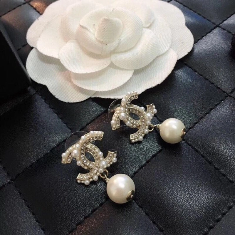 Chanel Earrings Efficient 220001