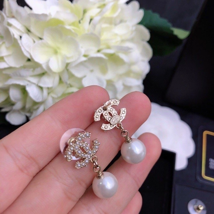 Sustainable Chanel Earrings 219987
