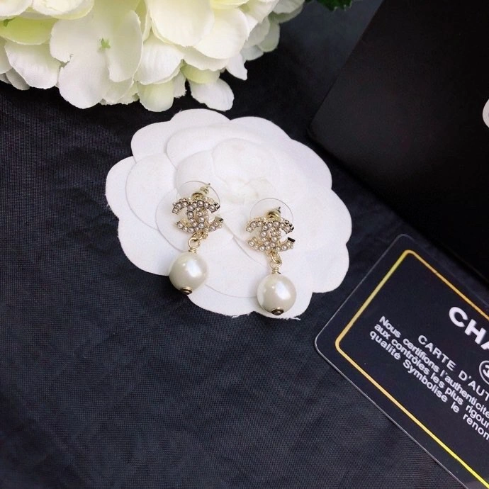 Sustainable Chanel Earrings 219987