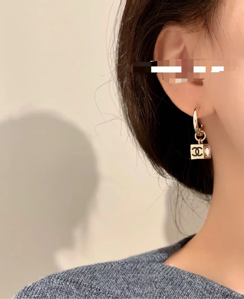 Timeless Chanel Earrings 219984