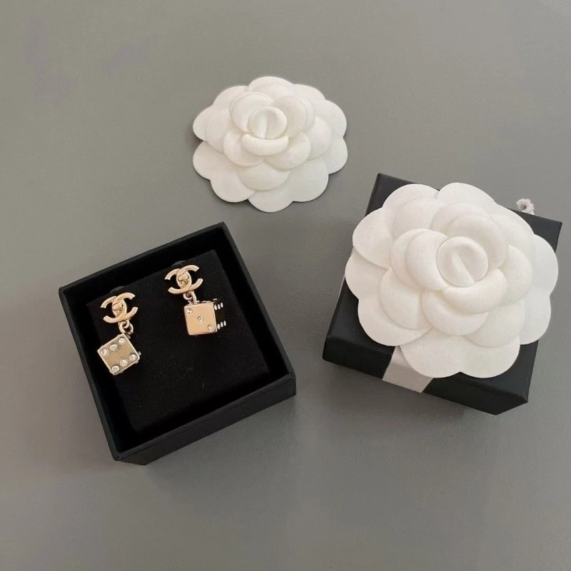 Breathable Chanel Earrings 219983