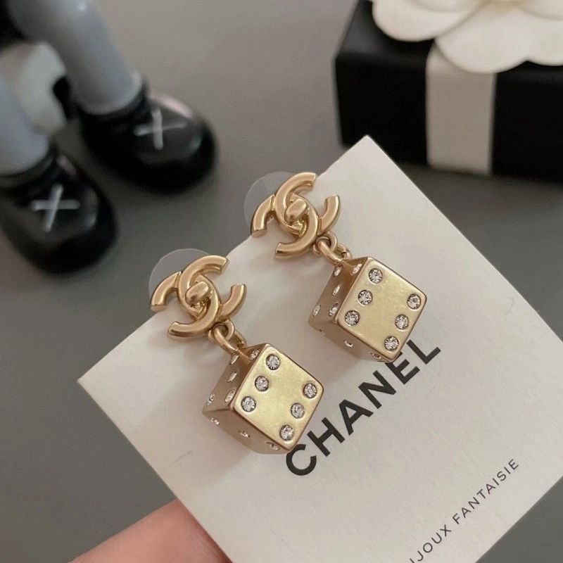 Breathable Chanel Earrings 219983