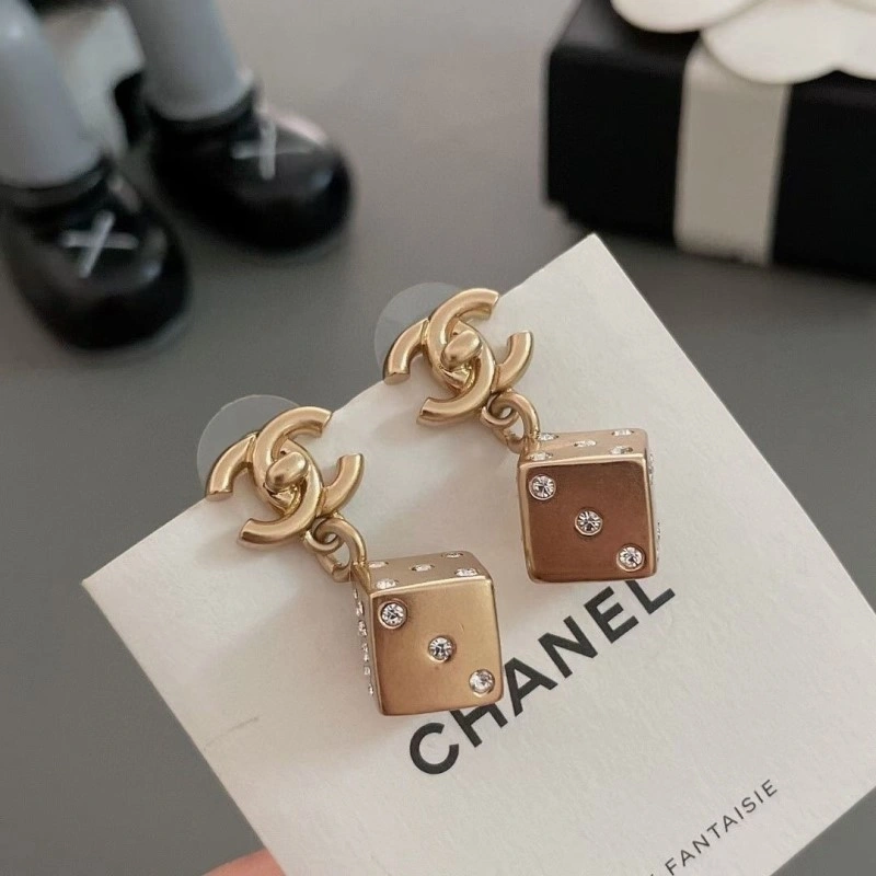 Breathable Chanel Earrings 219983