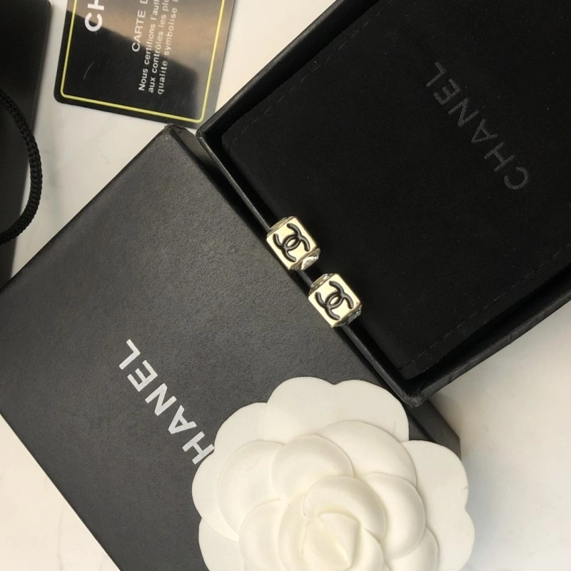 Chanel Earrings SmartChoice 219995