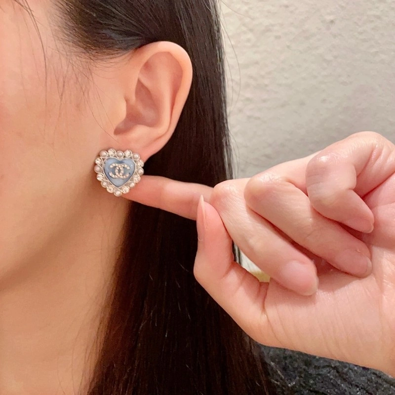 Chanel Earrings Effortless 219979