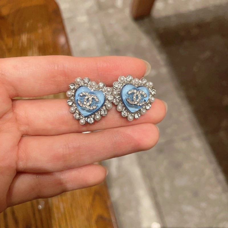 Chanel Earrings Effortless 219979