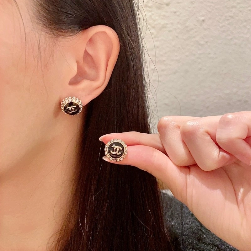 Chanel Earrings Snug 219994