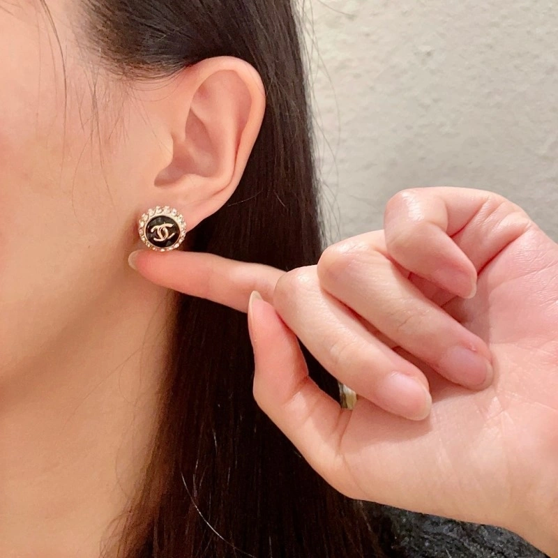 Chanel Earrings Snug 219994