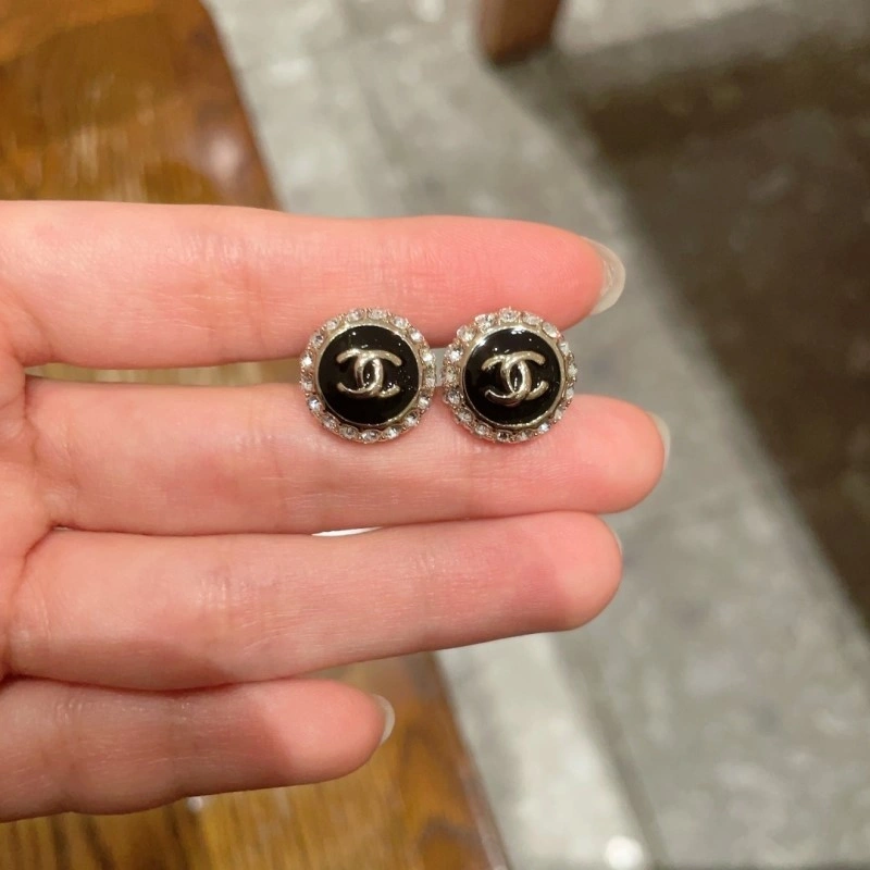 Chanel Earrings Snug 219994